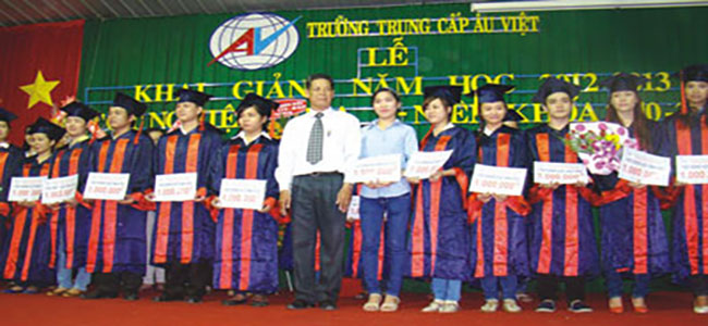 Trường Trung cấp Âu Việt
