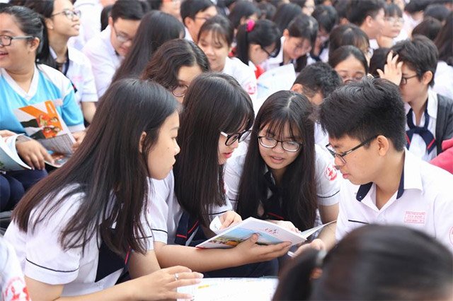 Đề thi thử THPT Quốc gia 2020 môn Địa lý của Bộ GD&ĐT (Có đáp án)